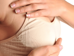 В чем причина потери формы груди?