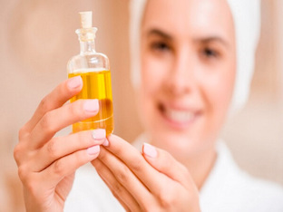 Какая польза гидрофильного масла для кожи, как приготовить и применять