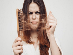 Почему выпадают волосы и как это прекратить: советы