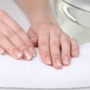 Укрепление ослабленных ногтей дома